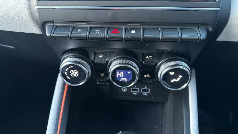 Renault Clio 1.6 E-TECH Hybrid 140 SE Edition 5dr Auto Hybrid Hatchback